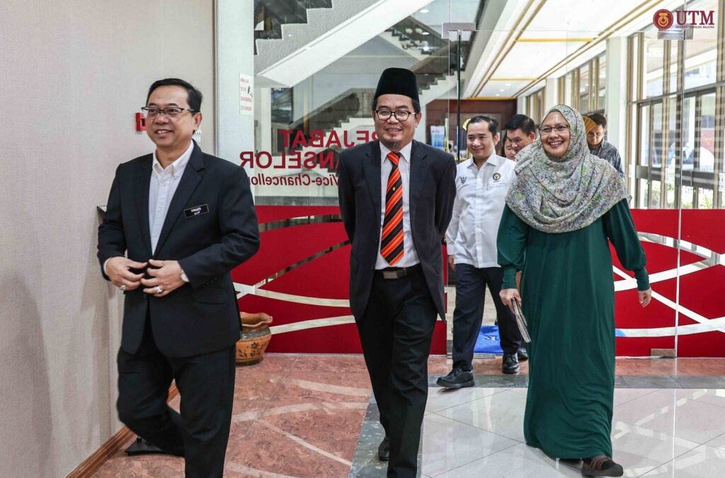 Kunjungan hormat YB Dato Murshid Diraja Dr Juanda Jaya, Timbalan Menteri Jabatan Premier Sarawak (Integriti dan Ombudsman) Pada 25 Mei 2023