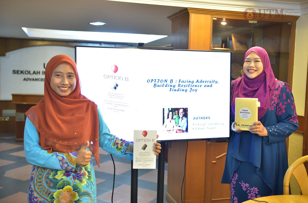 Program Book Talk@UTM Library Kuala Lumpur Siri 11 pada 20 Julai 2023